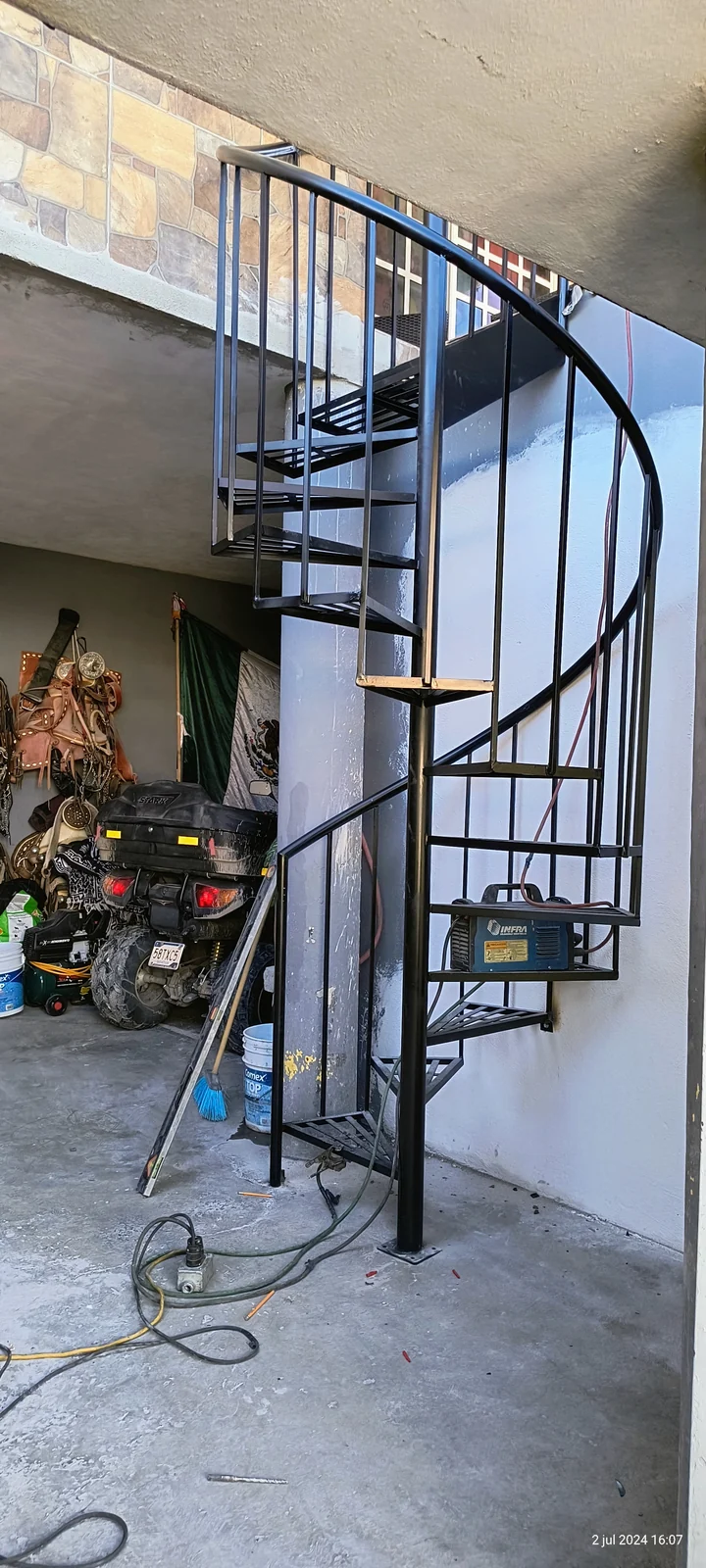 Escalera realizado por Grupo FyS